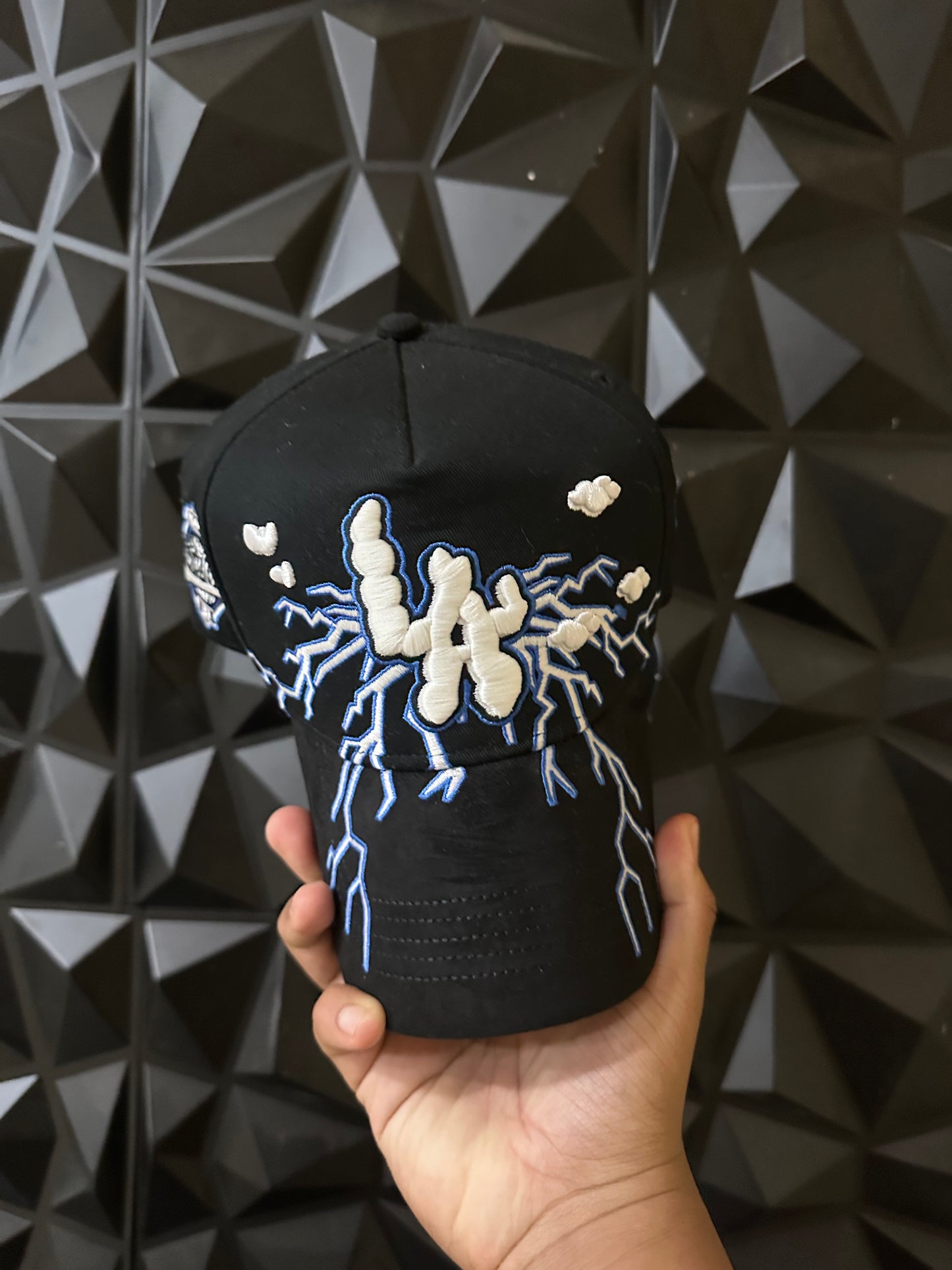 31 Hats electric cloud